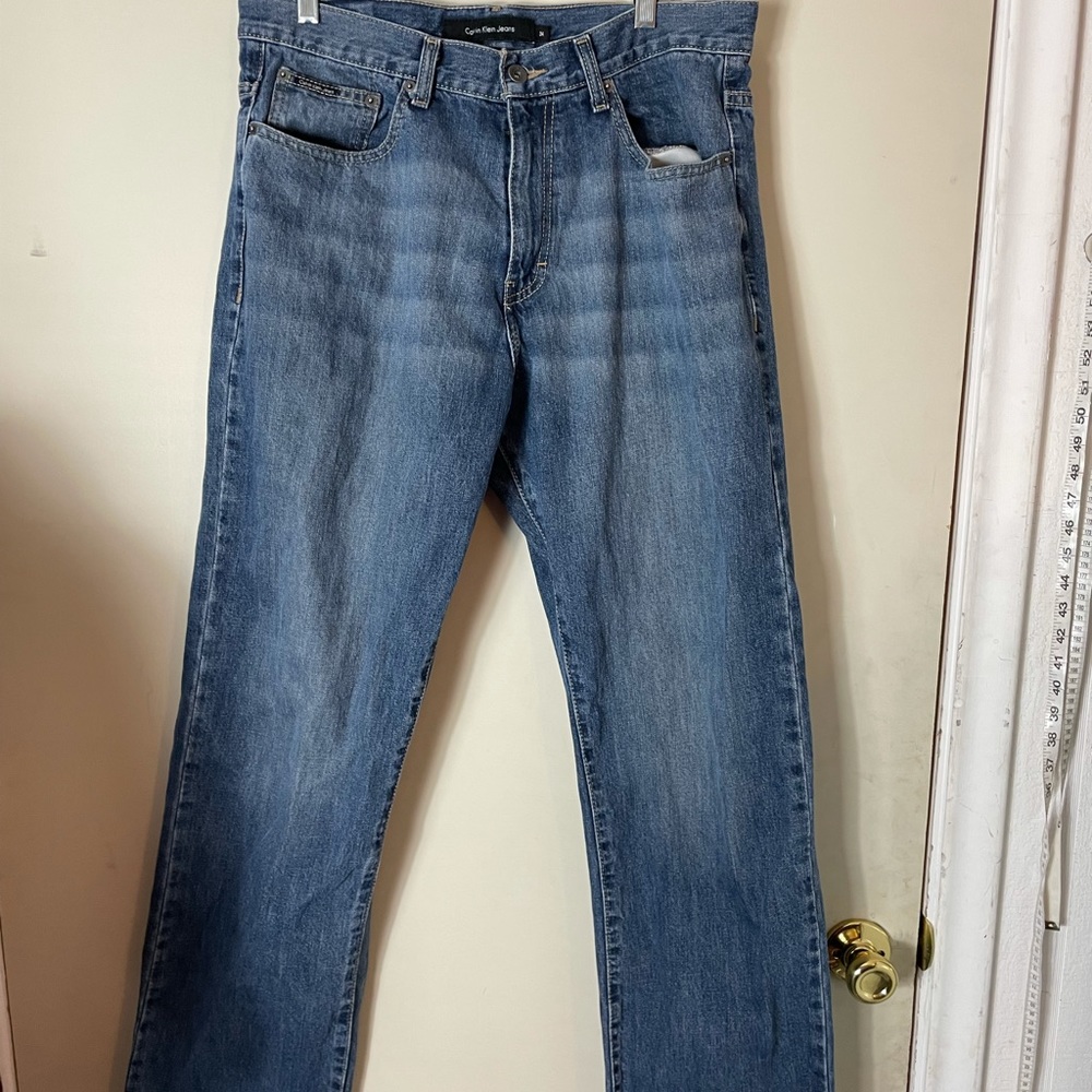 Men’s Calvin Klein Relaxed Straight Jeans Size 34